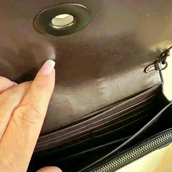 Coach patterned Crossbody Handbag with Rivets - Picture 5 of 8